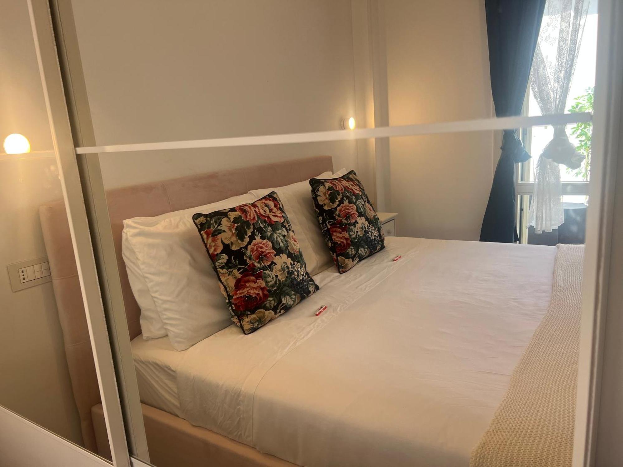 Regina Milano In Melegnano - Wifi, Breakfast Box And Terrace Lejlighed Eksteriør billede