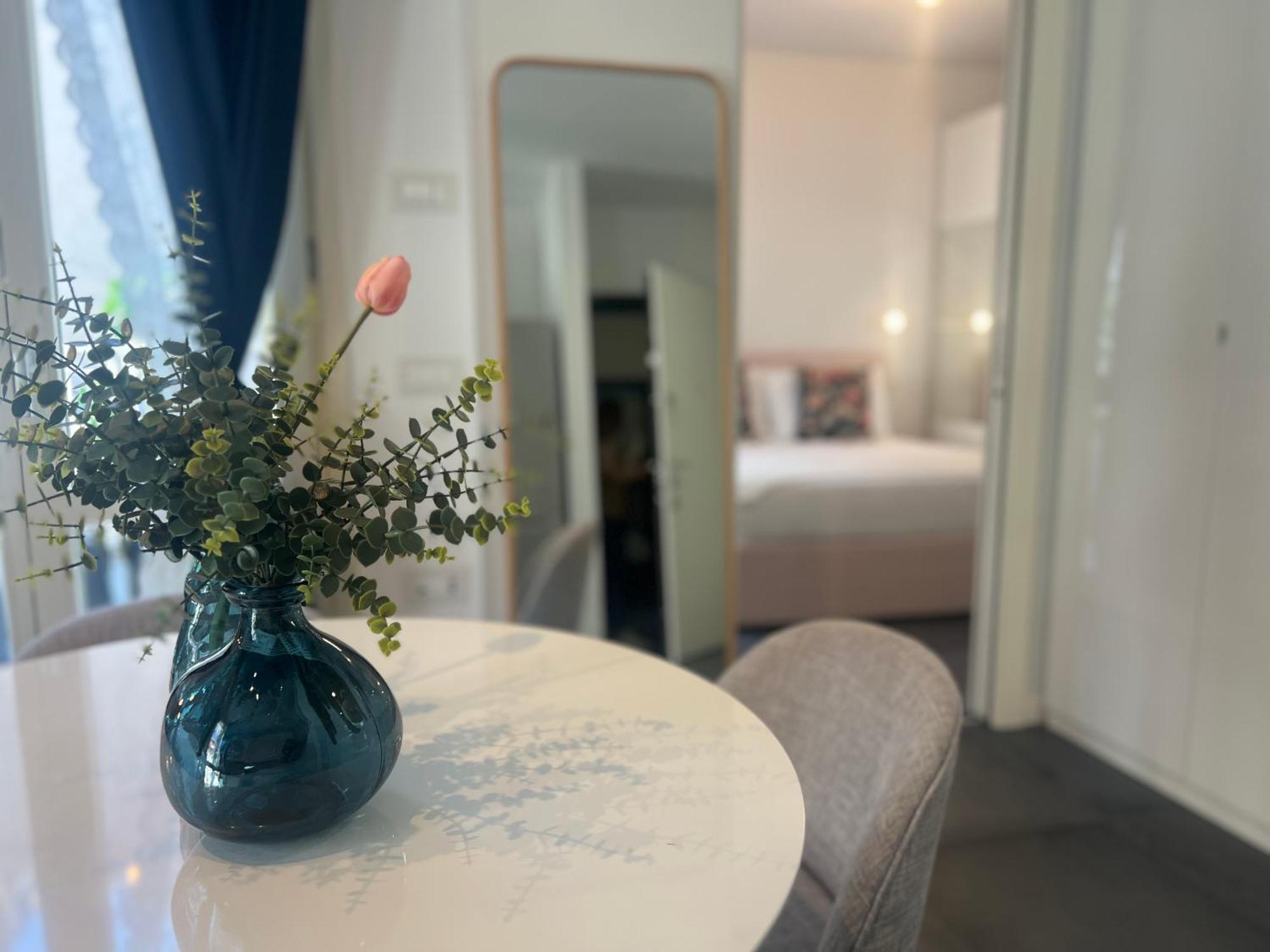 Regina Milano In Melegnano - Wifi, Breakfast Box And Terrace Lejlighed Eksteriør billede