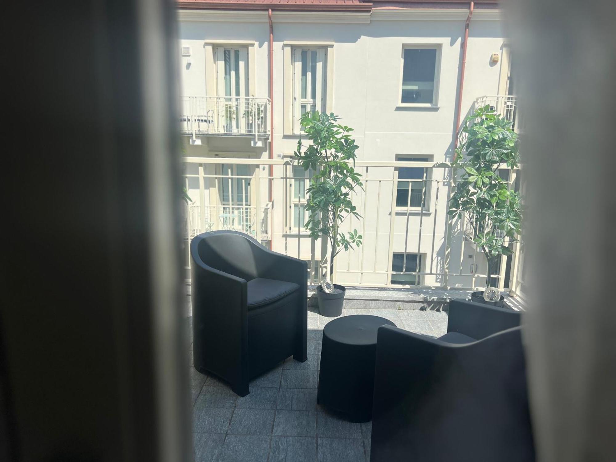 Regina Milano In Melegnano - Wifi, Breakfast Box And Terrace Lejlighed Eksteriør billede